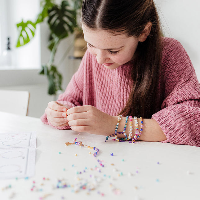 Design And Shine Luxury Beaded Bracelet Making