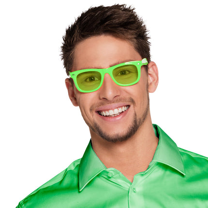 Neongrüne Partybrille