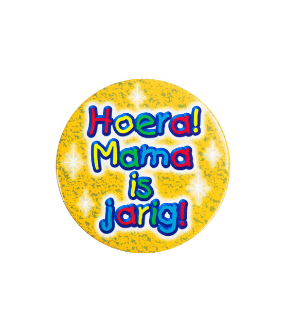 Knopf Hoera Mama ist Jarig 5,5cm